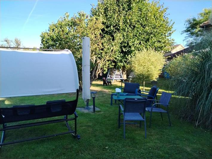 Location de vacances pour 4 personnes, avec sauna ainsi que jardin et jacuzzi à Les Essarts-le-Roi - 2