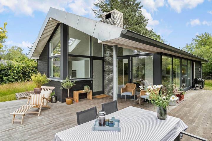 Ferienhaus für 6 Personen, mit Whirlpool und Terrasse sowie Sauna in Dyngby Strand