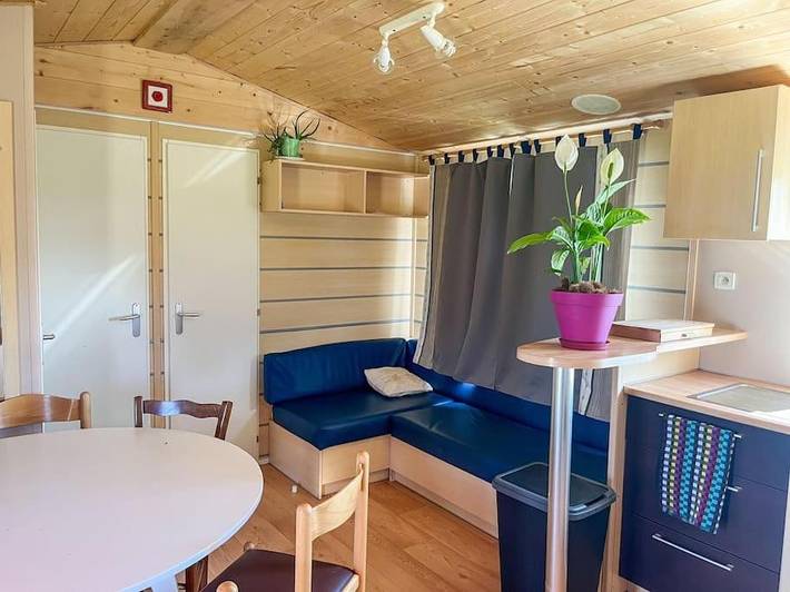 Gîte pour 6 personnes, avec terrasse ainsi que jardin et vue à Mazet-Saint-Voy - 2