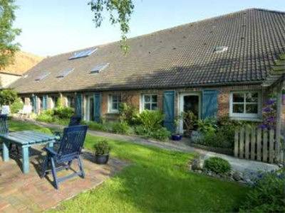 Ferienwohnung für 3 Personen, mit Terrasse und Garten in Werdum