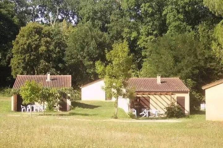 Villa pour 4 personnes, avec sauna ainsi que terrasse et piscine