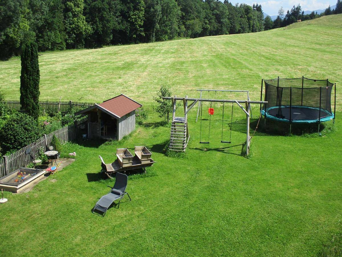 Appartement entier, Two-Bedroom Apartment in Irschenberg, Région Alpine de Tegernsee et Schliersee