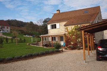 Gîte pour 6 personnes, avec jardin à Change