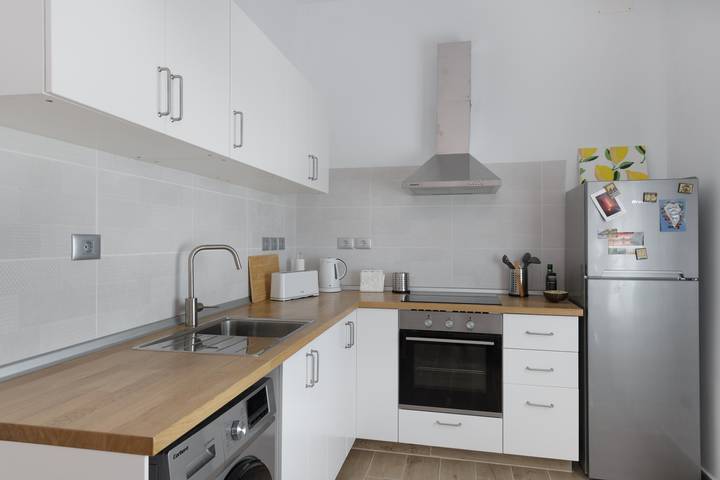 Entire apartment, Apartment 'La Casita De Maki' with Wi-Fi in El Planto, Santa Cruz de La Palma