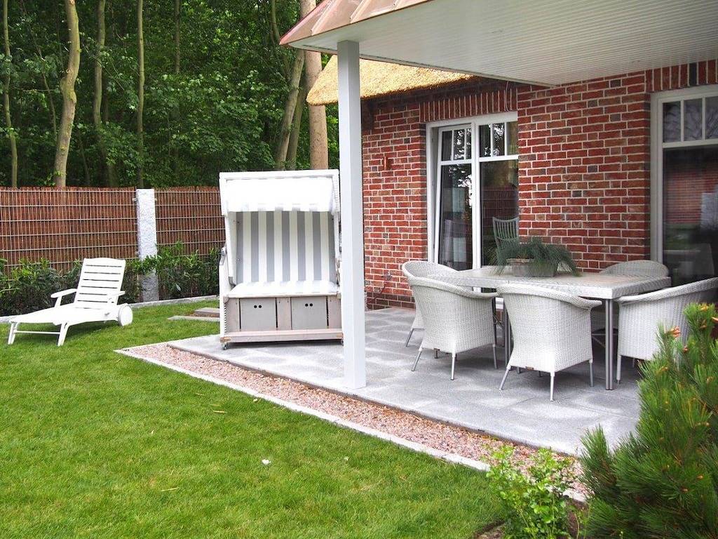 Ferienhaus in Büsum mit Schwimmbecken in Büsum, Dithmarschen