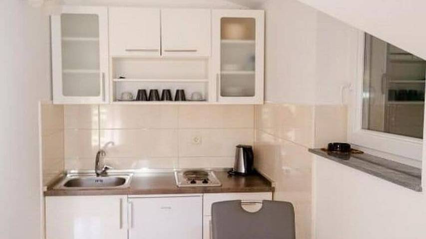 Ferienwohnung für 3 Personen, mit Garten in Podstrana - 3