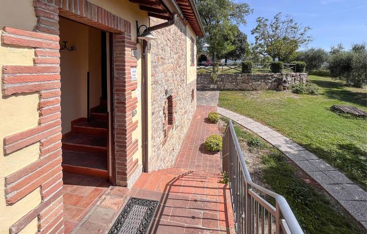 Apartamento vacacional entero, Apartamento tranquilo en Todi con piscina, WiFi y aparcamiento in Todi, Provincia de Perugia