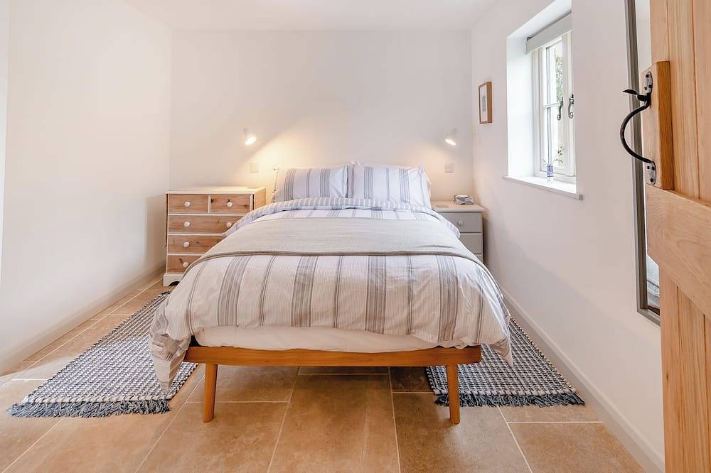 2 bedroom accommodation in Trefin, near St David’s in Trefin, Pembrokeshire