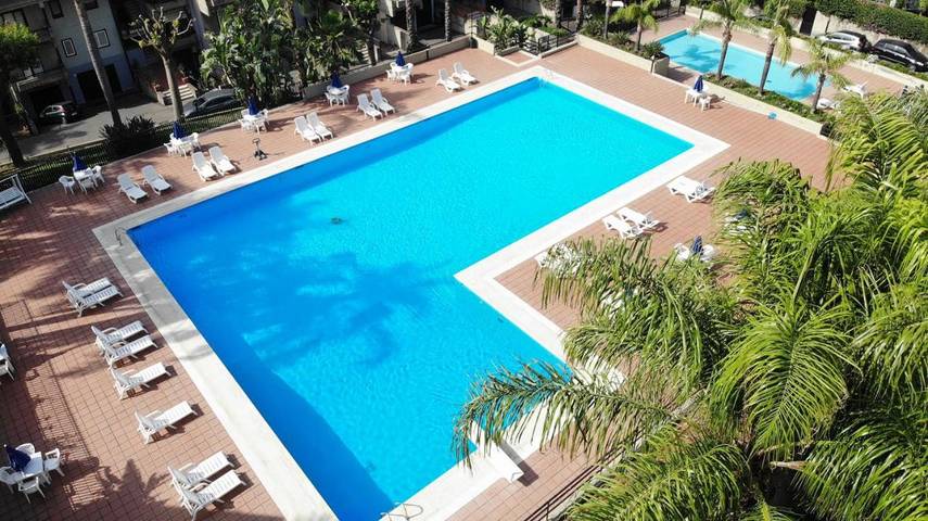 Chambre d’hôte pour 2 personnes, avec bassin pour enfant ainsi que balcon et piscine à Catane - 2