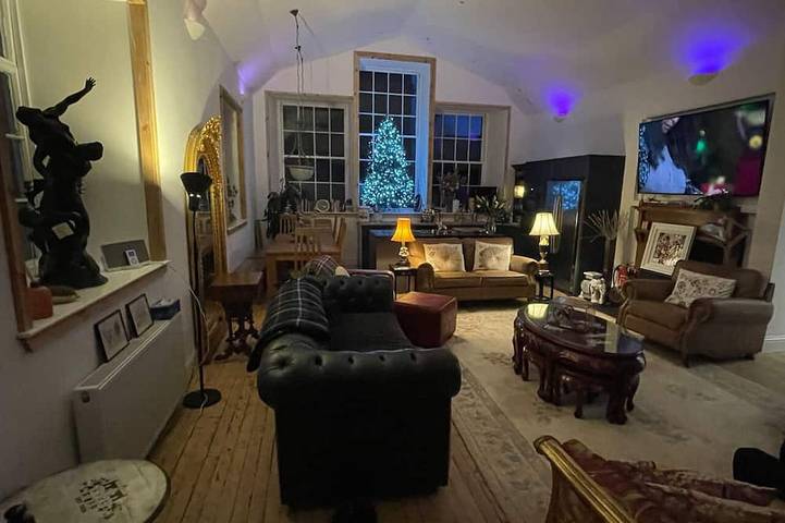 Holiday rental for 11 people, with garden, with pets in Peebles