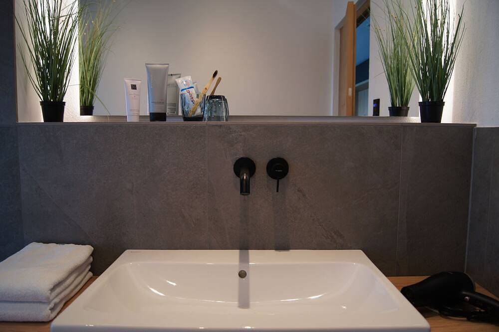 Seehaus Apartment mit Sauna l* - Seehotel Grauer Bär - Seehaus Apartments in Kochel am See, Kochelsee