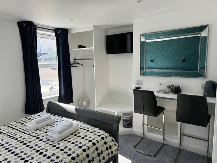 Holiday rental for 2 people, with Terrace and View in Guernsey