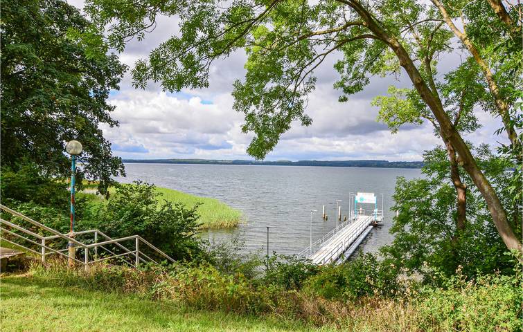 Ferienhaus für 3 Personen, mit Ausblick und Terrasse am Tollensesee - 4