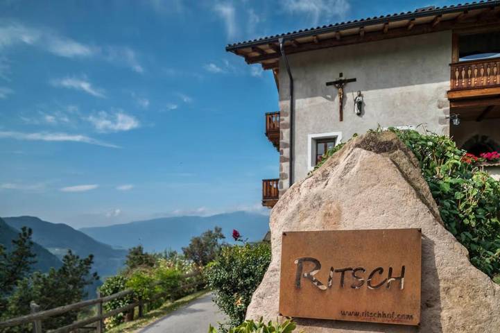 Agriturismo per 3 persone, con Balcone e Terrazza nonché Giardino e Panorama in Val Gardena