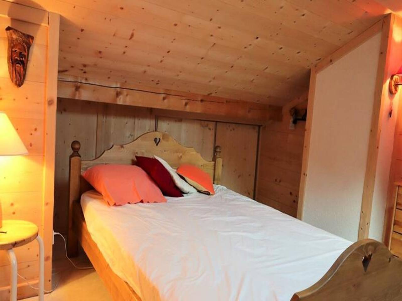 Entire apartment, Apartment in Arêches-Beaufort Ski Access in Beaufort (Rhône-Alpes), Albertville region