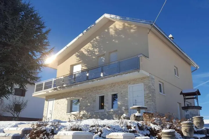 Ferienwohnung für 5 Personen, mit Ausblick und Garten sowie Balkon - 1