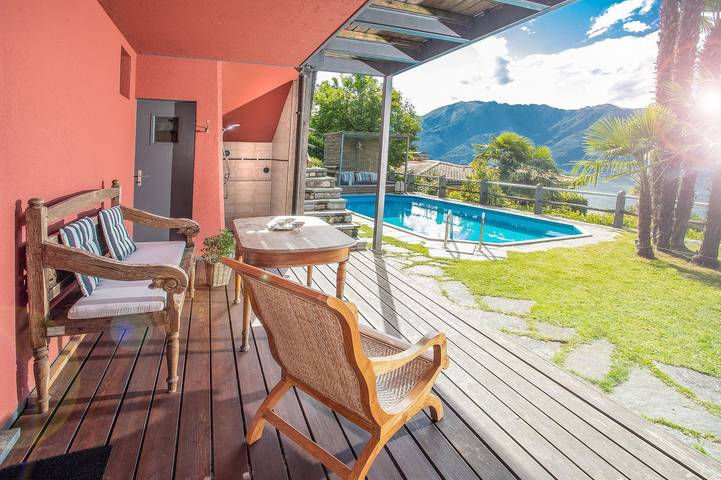 Ferienhaus für 4 Personen, mit Seeblick und Pool sowie Garten im Tessin - 2