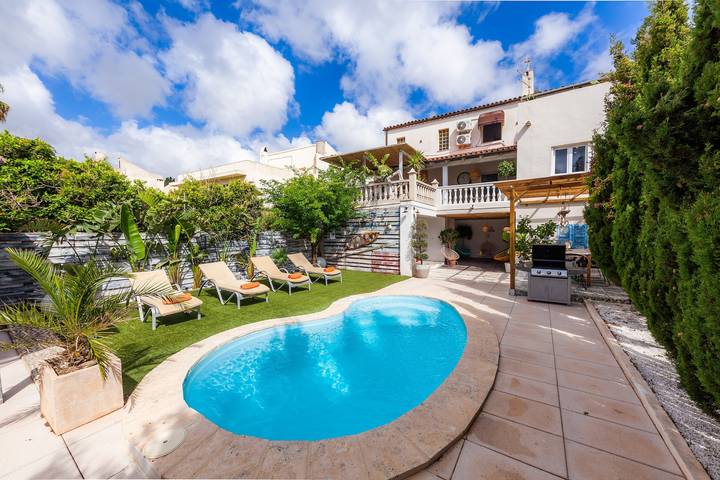 Chalet para 9 personas, con jardín y jacuzzi - 1