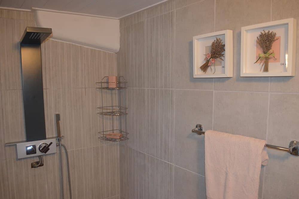 Villa Elea,superb sea view , nearby beach and town. in Skopelos Stadt, Sporaden