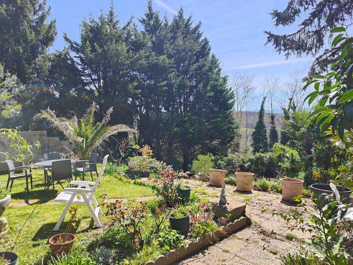 Chambre d’hôte pour 2 personnes, avec Terrasse ainsi que Jardin et Vue