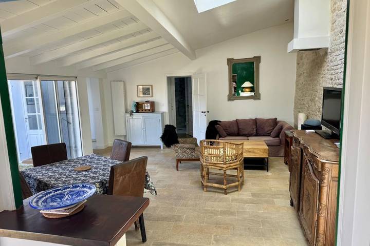 Location de vacances pour 6 personnes, avec jardin, adapté aux familles à Ars-en-Ré - 3