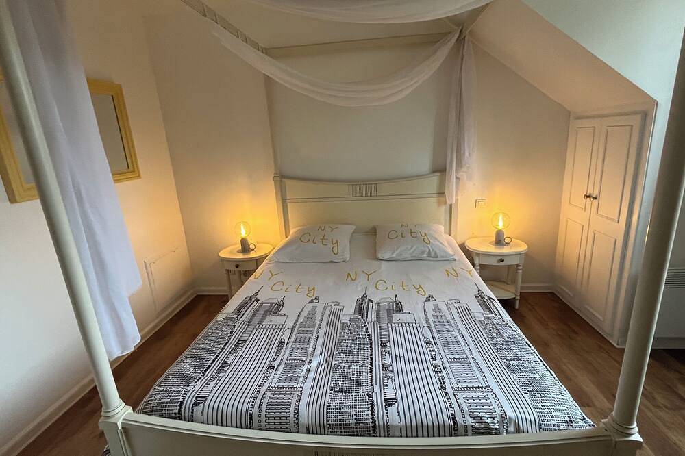 Charming, quiet duplex cottage with terrace/garden in Ardon, Sologne