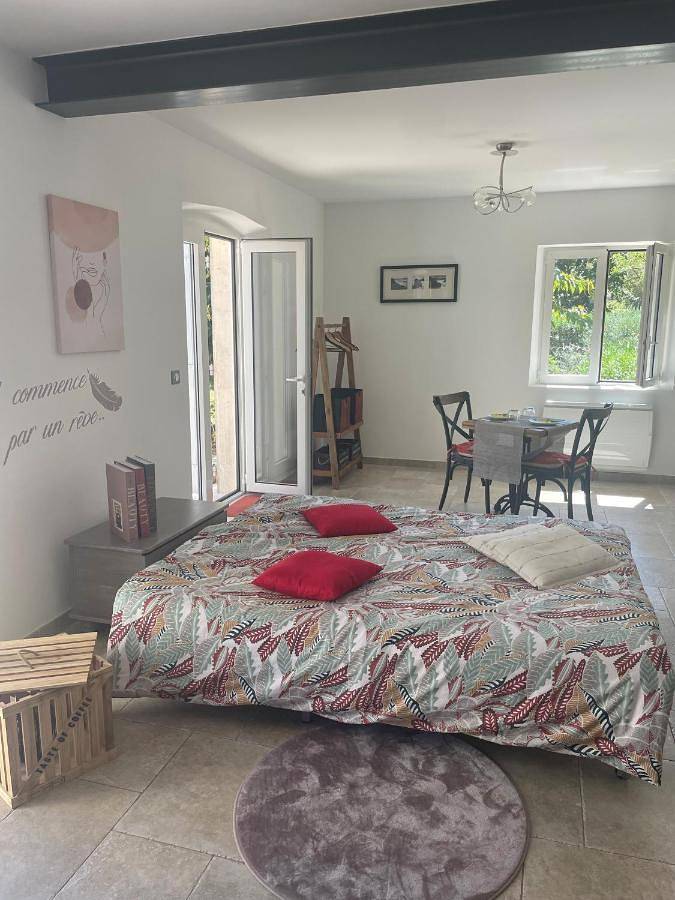 Chambre d’hôte pour 2 personnes, avec jardin et terrasse