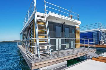 Hausboot für 2 Personen, mit Terrasse in Sachsen-Anhalt