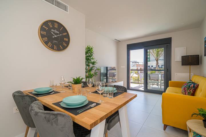 Ferienwohnung für 4 Personen, mit Terrasse und Pool in Orihuela Costa - 3