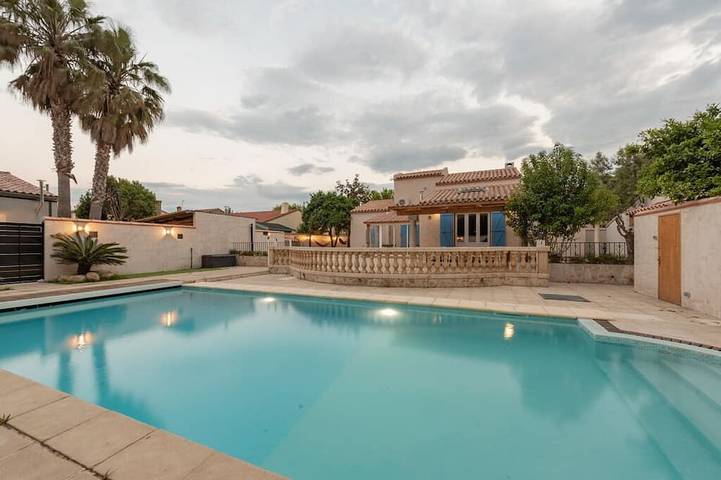 Villa pour 10 personnes, avec jardin et sauna - 1