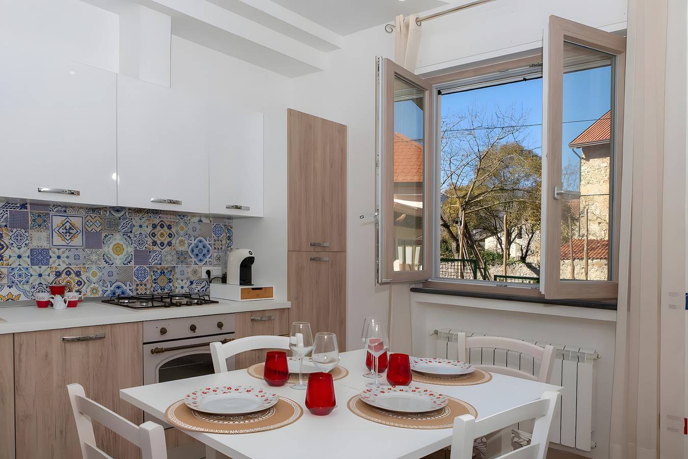 Casa vacanze 'La Via Delle Stelle' con vista sulle montagne, Wi-Fi e aria condizionata in Pianillo, San Lazzaro