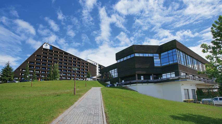 Ferienwohnung für 4 Personen, mit Pool und Sauna sowie Whirlpool, mit Haustier in Schöneck (Sachsen)