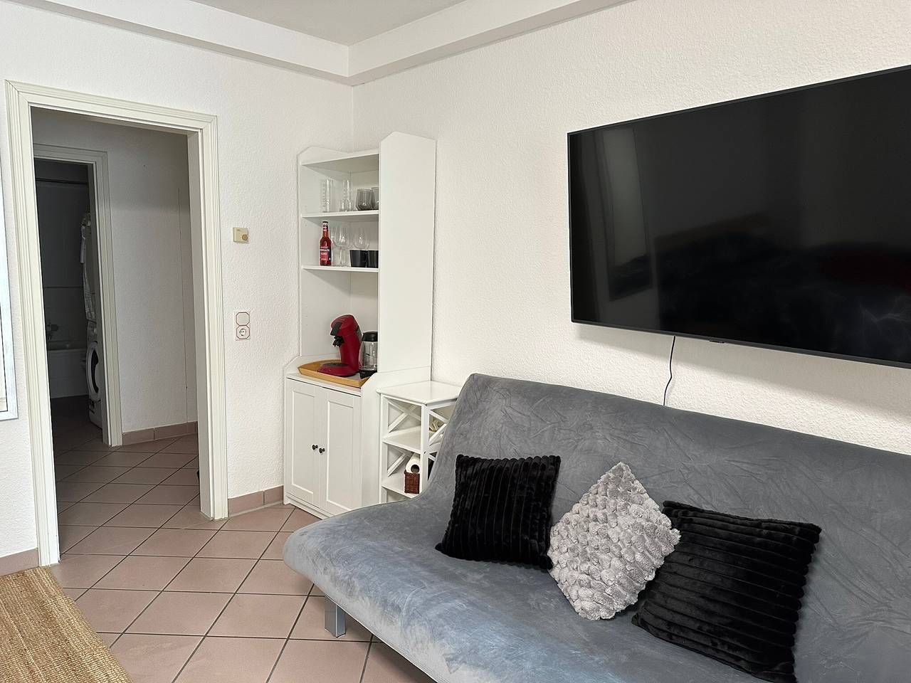 Estudio entero, Estudio 'Desayuno en la naturaleza Bad Orb' con terraza privada, jardín y Wi-Fi in Bad Orb, Distrito de Main-Kinzig-Kreis