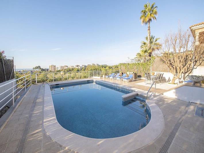 Casa rural para 11 personas, con terraza y piscina, Se admiten mascotas en Sitges - 3