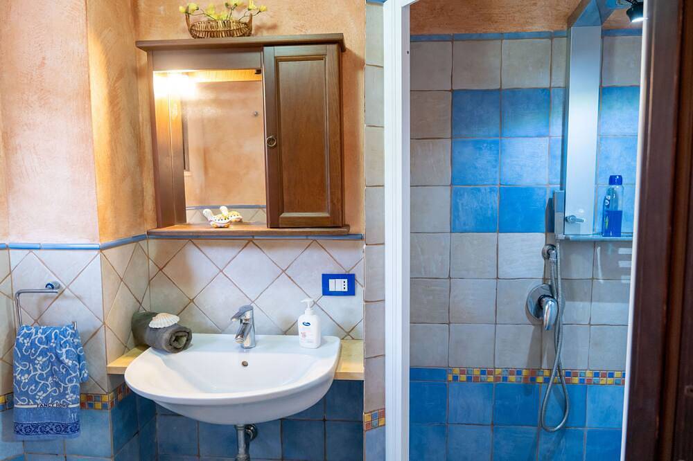 Monterotondo Holiday Home for 4 - with Pool, Nature and Close to the Beach in Sciacca, Agrigento Provinz