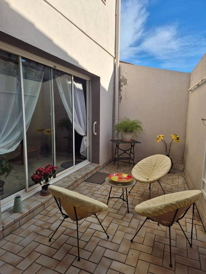 Gîte pour 4 personnes, avec balcon à Millas - 2