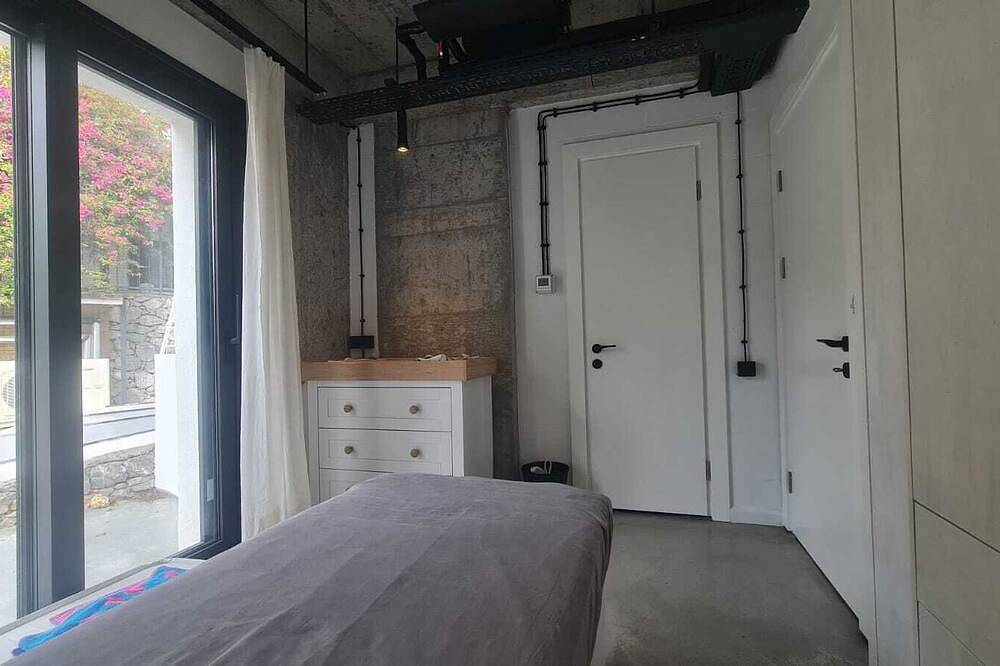 Ganze Wohnung, Full Castle View.. 3+3 Brutalist Conceptional Design + 28sqm Balcony + Sauna in Bodrum, Provinz Muğla