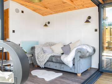 Glamping for 4 People in Lancashire, North West England, Photo 3