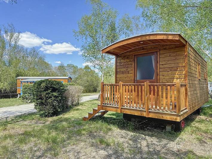 Location de vacances pour 2 personnes, avec balcon ainsi que jardin et piscine à Naujac-sur-Mer - 2