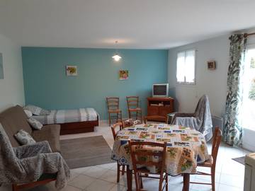 Gîte pour 4 personnes, avec terrasse et jardin dans le Calvados