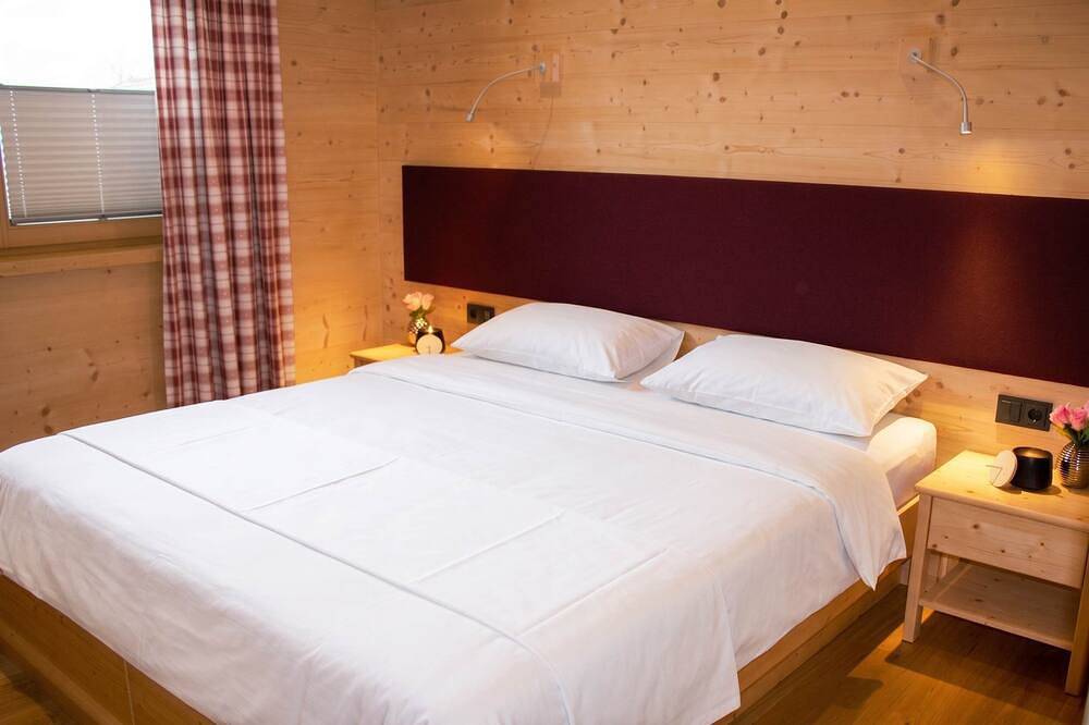 Chalet Schönberg  mit Sauna und Kamin in Oberbayern in Rottenbuch, Romantische Straße
