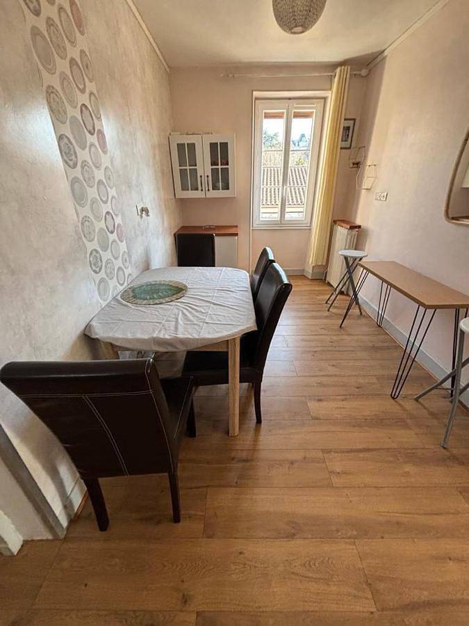 Gîte pour 4 personnes dans Thermes De Neris Les Bains Neris Les Bains - 3