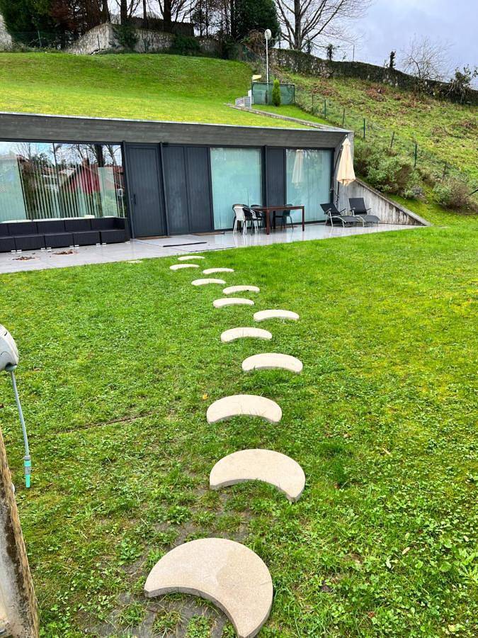 Casa rural para 6 personas, con vistas y jardín en Llanes