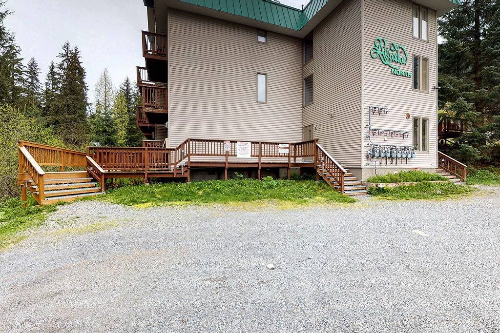 Vacation Apartment for 4 Guests in Anchorage, Alyeska