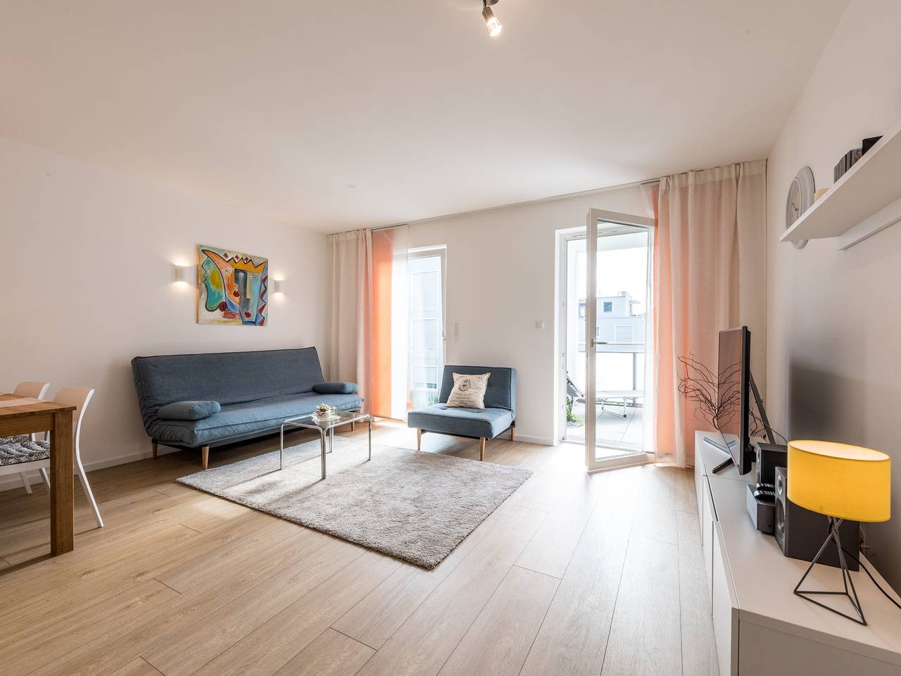 Ganze Ferienwohnung, Ferienwohnung Kurparkblick - Ferienwohnung 61 qm, 1 Schlafzimmer und Balkon mit Blick auf den Kurpark in Bad Aibling, Landkreis Rosenheim