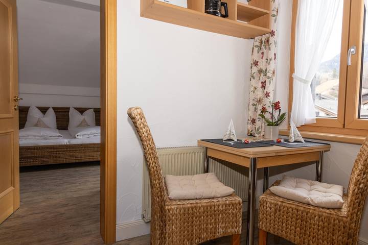 Ferienwohnung für 2 Personen, mit Terrasse und Ausblick im Mittenwald - 4