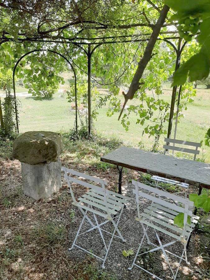Roulotte Marcel Chaix Accueil in Étoile-sur-Rhône, Région de Valence