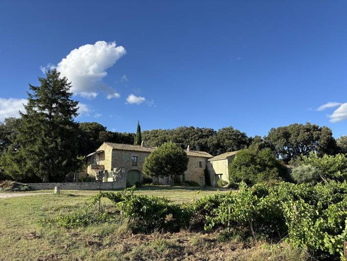 Gîte pour 4 personnes, avec terrasse et jardin