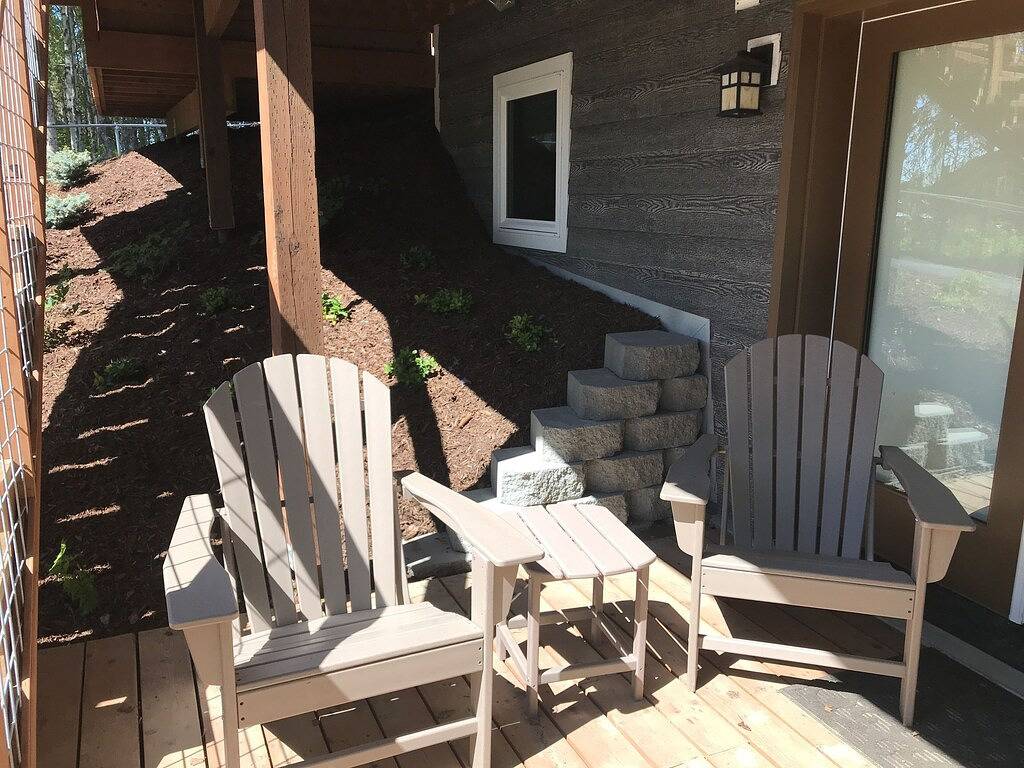 Peaceful unit on beautiful wooded Lot. Minutes to Kenai, Soldotna & Kasiloff. in Kenai Peninsula