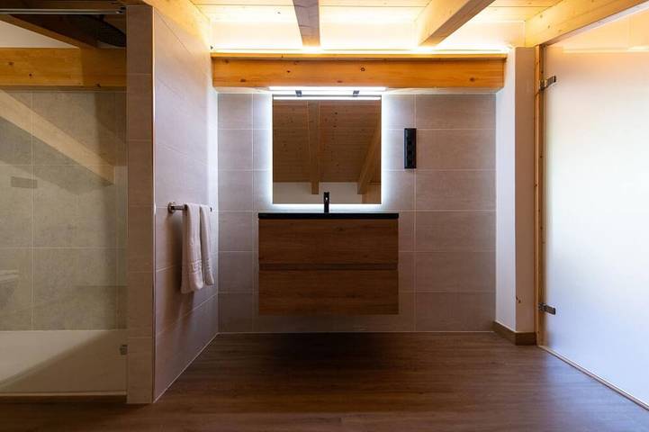 Appartement entier, Loft de montagne Trencalòs, animaux admis in Soriguera, Pyrénées catalanes